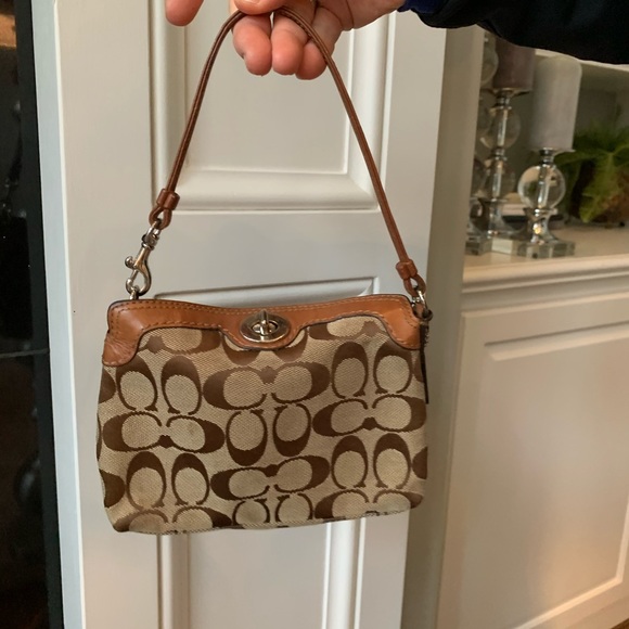 Authentic Coach Wristlet - Picture 5 of 8